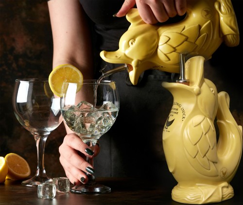 'Ay Up' The Giggling Duck Oatcake Gin 70cl 40abv ( Moonstone Glaze ) UK Sale Only